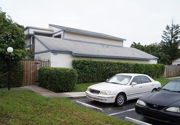 2nd image of 707 NW 132nd Ter