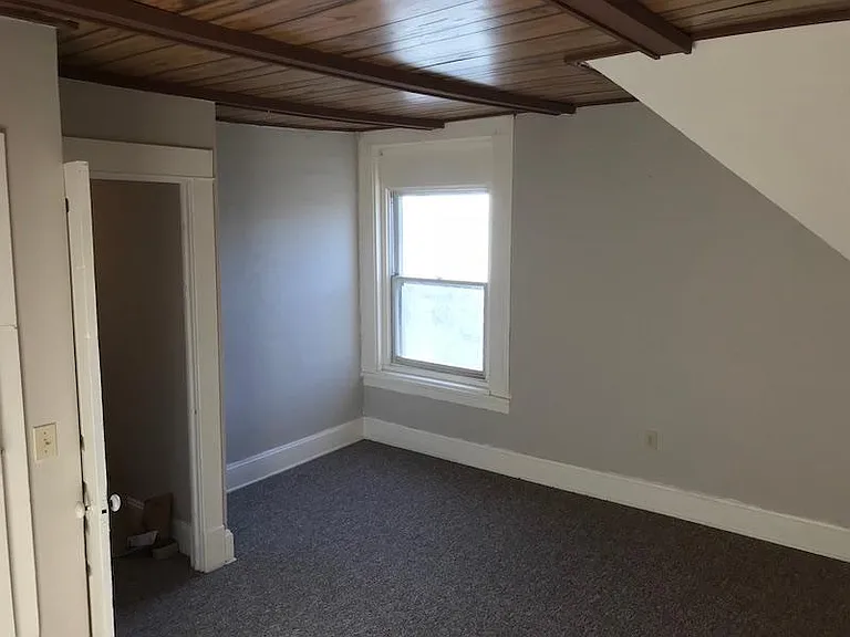 520 N Water St — Photo 13
