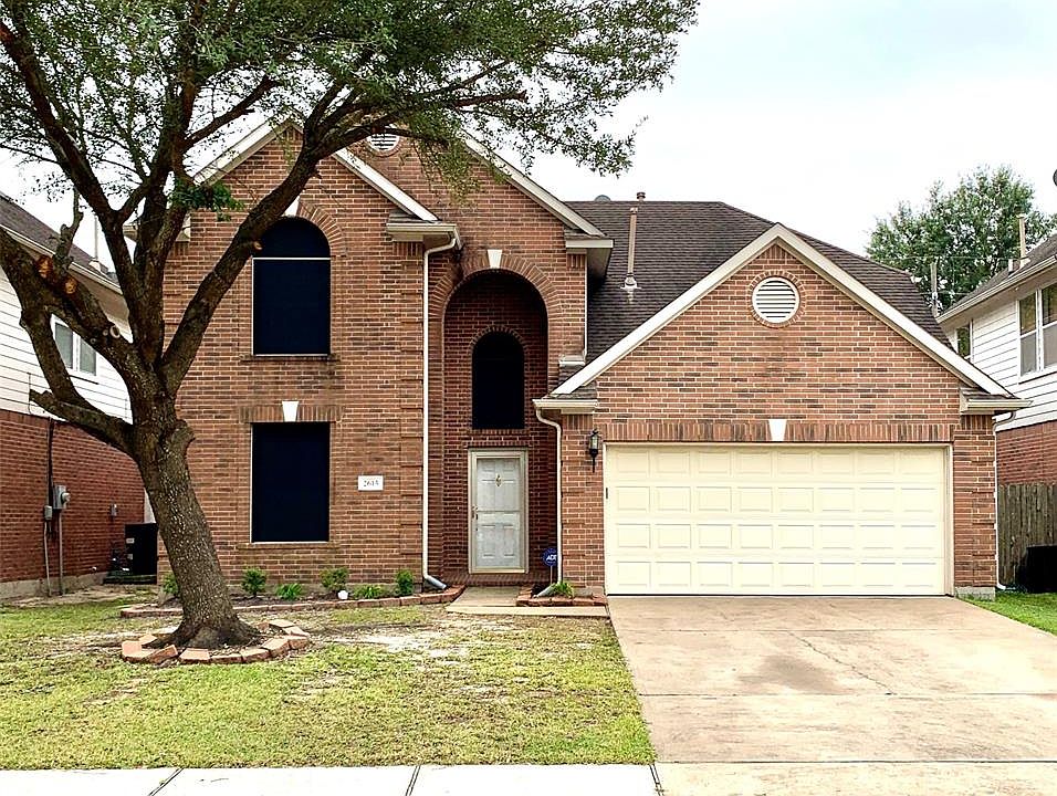 1st image of 2615 Whitinham Dr
