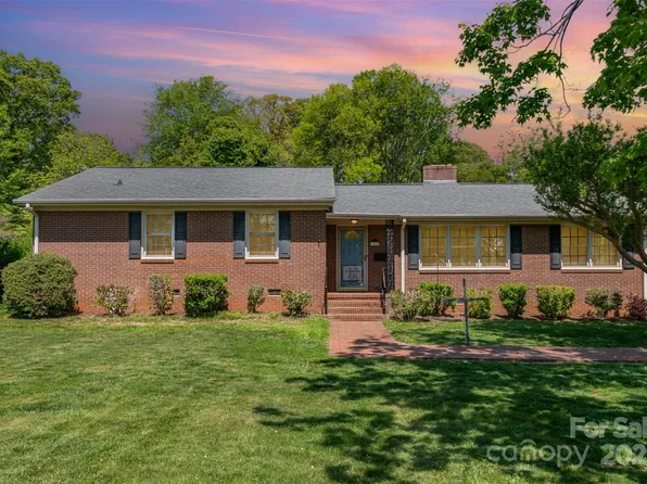 3000 Imperial Dr, Gastonia, NC 28054