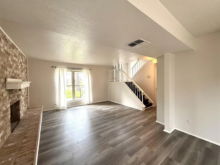2334 Trailing Vine Rd — Photo 10