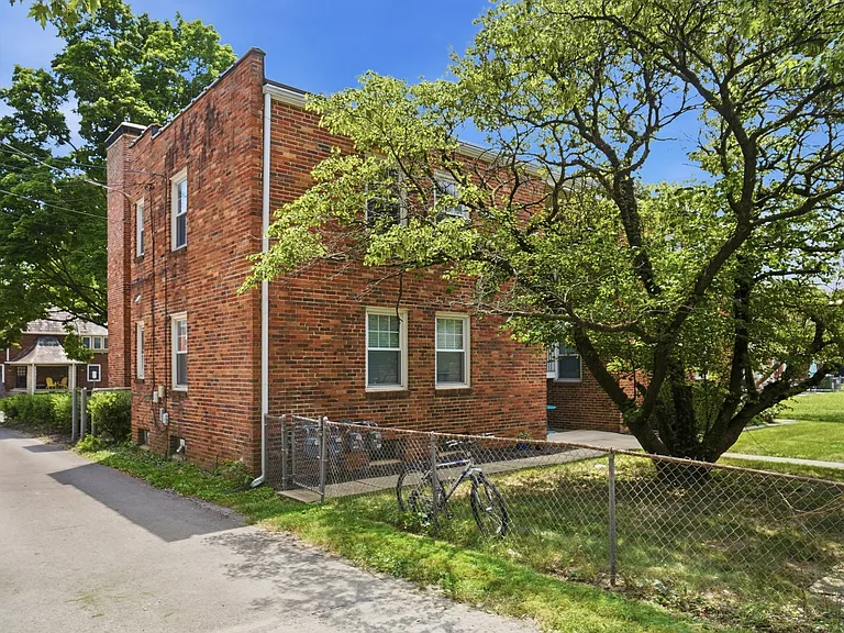 1695 Glenn Ave #C — Photo 29