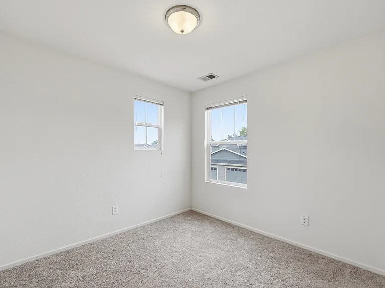 10448 Garland Dr — Photo 27