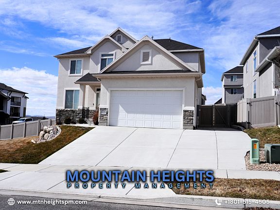 2nd image of 3721 N Valley Vista Way