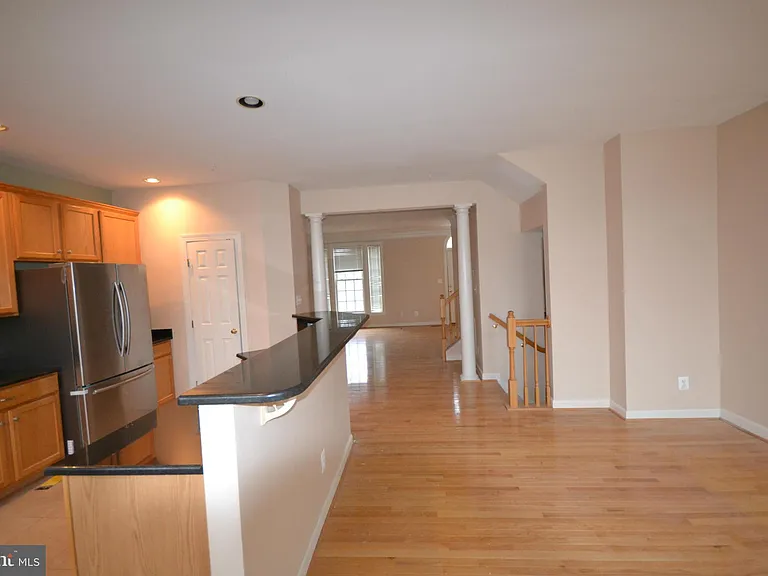 2236 Sussex Way — Photo 6