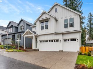 8088 SW Knudsen Pl, Portland, OR 97223