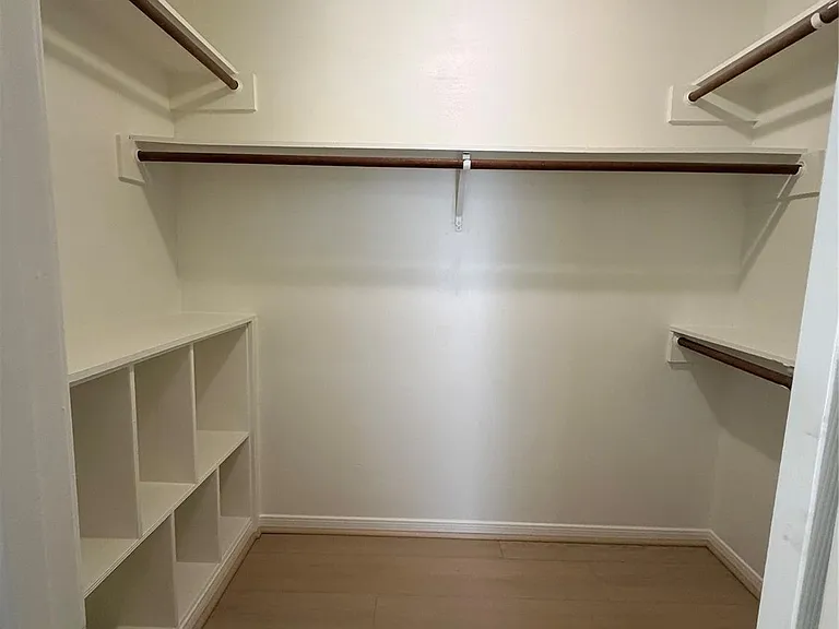 930 Mesa Terrace Dr — Photo 13