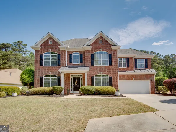 7601 The Lakes Dr, Fairburn, GA 30213