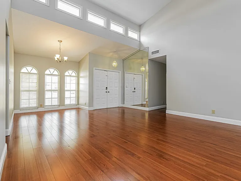 13515 Northumberland Cir — Photo 5