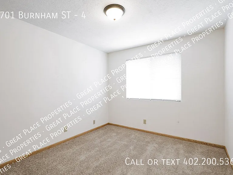1701 Burnham St #4 — Photo 6