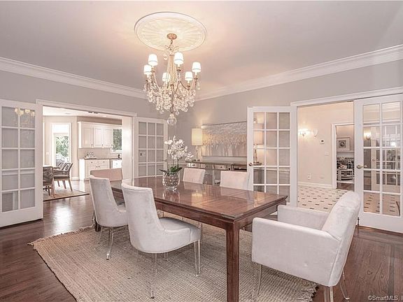 4th image of 68 N Park Ave