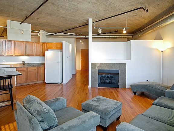 2nd image of 849 N Franklin St Unit 808