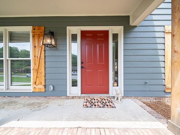 3rd image of 6475 N Branch Ct