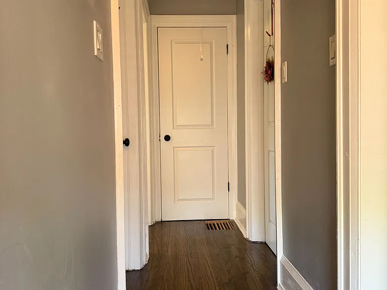 94 Roxborough Ave — Photo 19