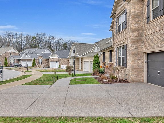 4th image of 2865 Lakeside Meadows Cir