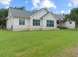 1 Agarita Cir, Wimberley, TX 78676