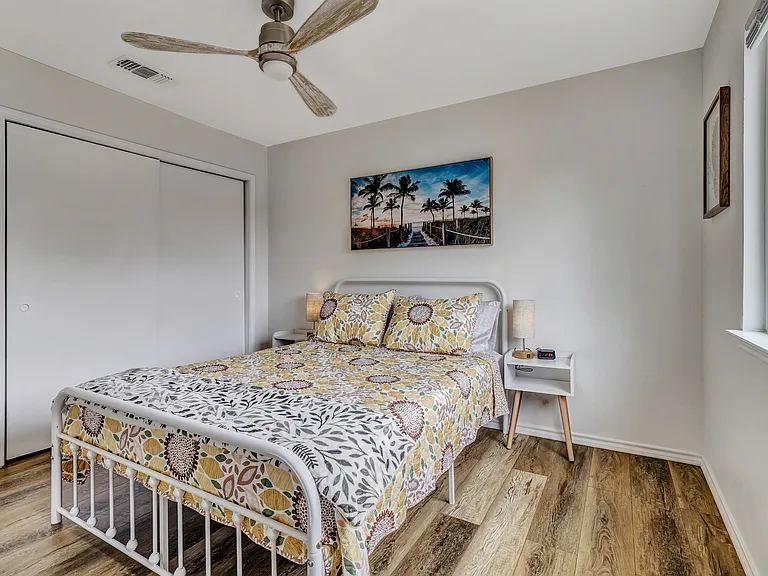 11611 Rousseau St — Photo 11
