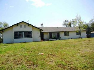 29999 Tioga Dr, Coarsegold, CA 93614