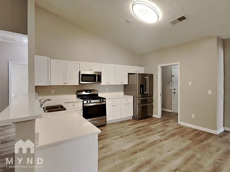 8315 Somerset Way — Photo 8
