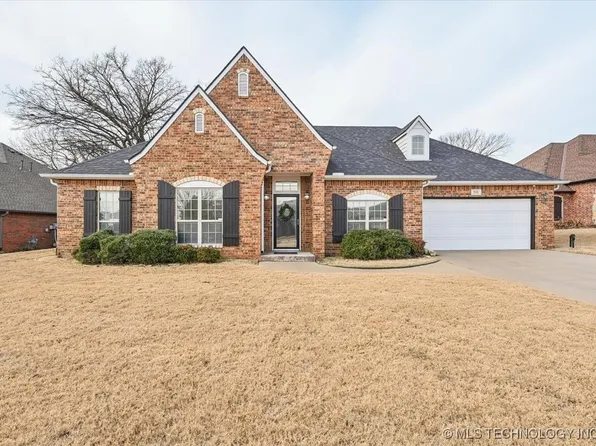310 Kyle Ct, Stillwater, OK 74075