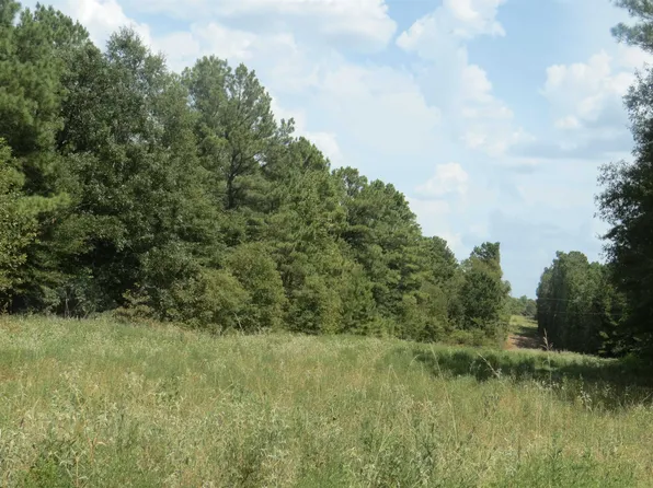 W Commerce Ave, Gladewater, TX 75647