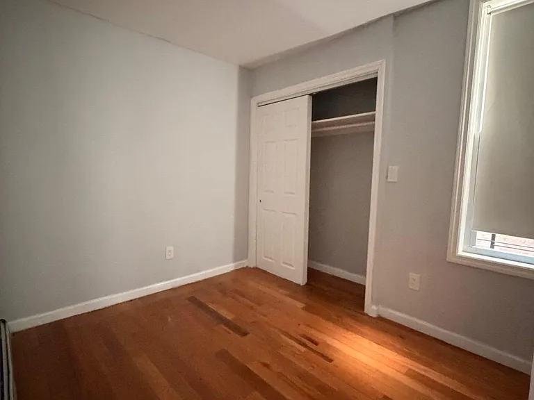 Manida St — Photo 7