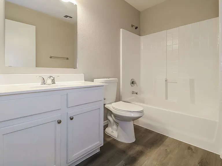 15299 W Adams St — Photo 13