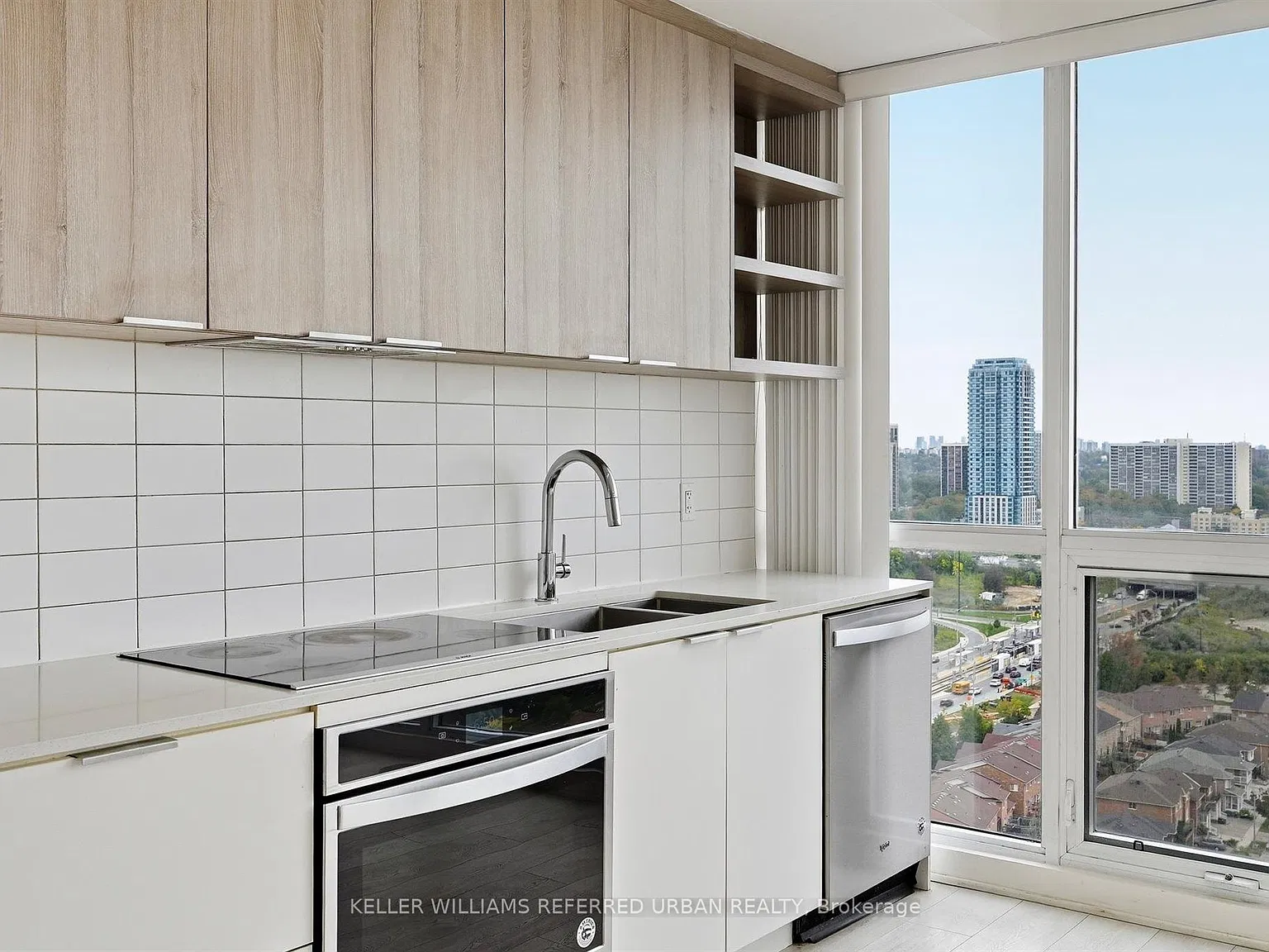 3 bed, $3,000 — Photo 3