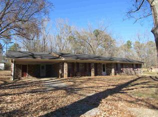 1063 Harriston Rd, Fayette, MS 39069