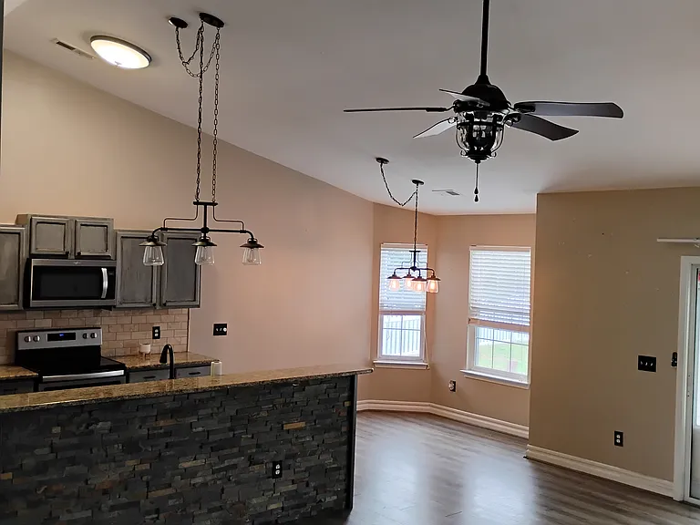 2551 Whetstone Ln — Photo 10