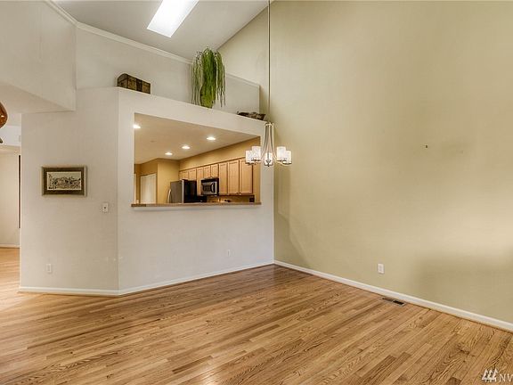 5th image of 5909 Panorama Dr SE #10103