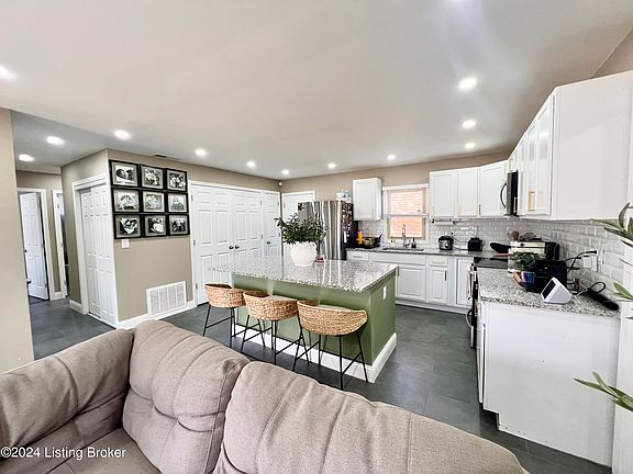 2nd image of 5007 Mansfield Ln