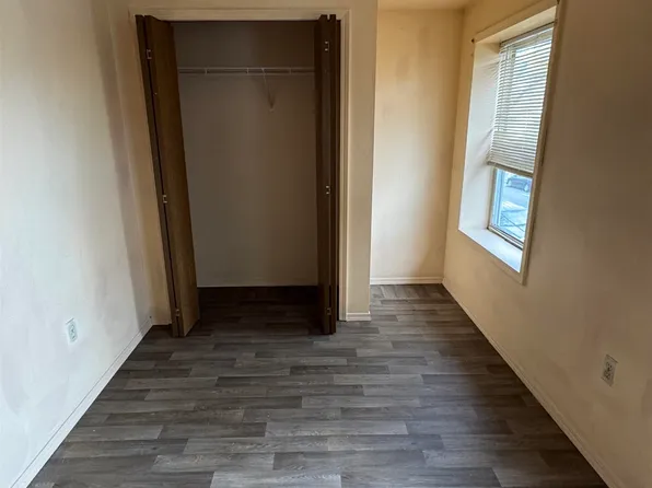 391 Pacific Avenue image 13 of 14