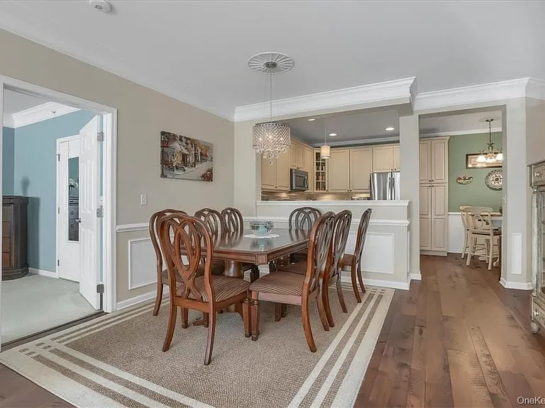 2814 Bennington Dr — Photo 8