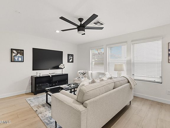 5th image of 2275 E HAZELTINE Way