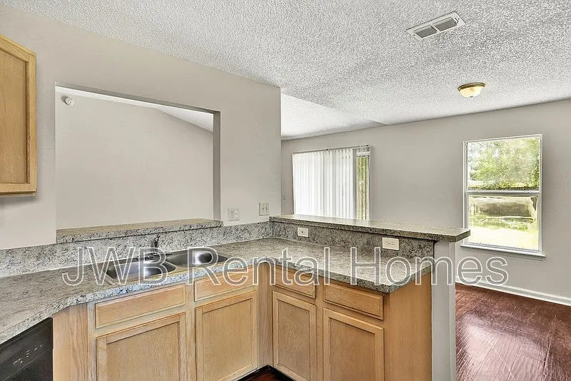 Westside — Photo 2
