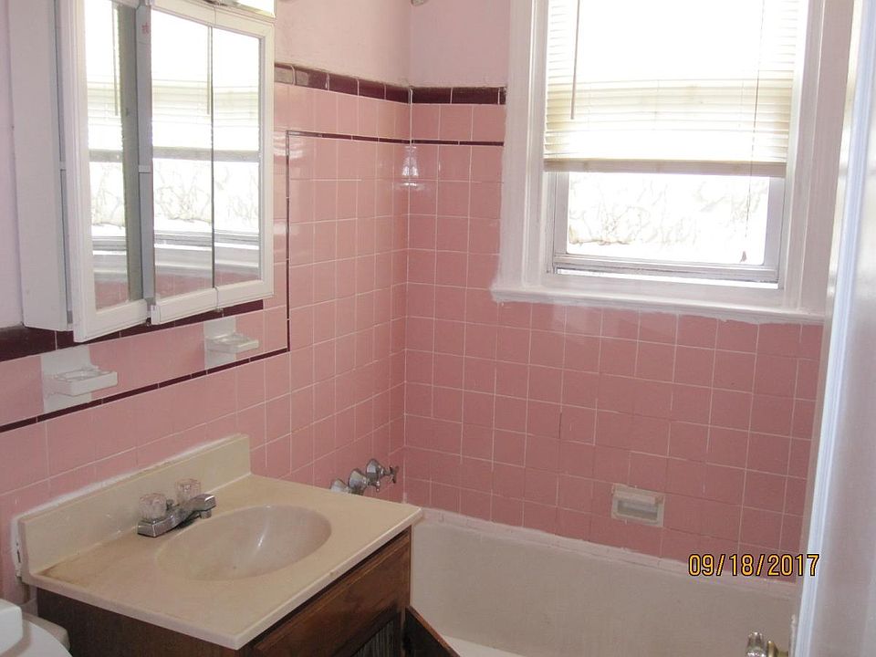 2nd image of 1300 Greeby St Fl 2nd