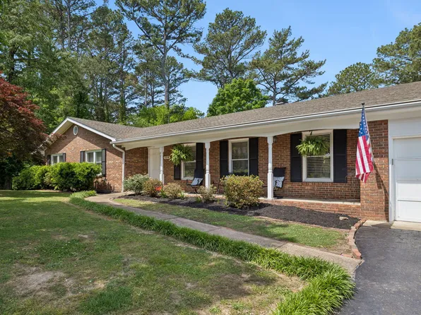 1216 King Arthur Rd, Chattanooga, TN 37421