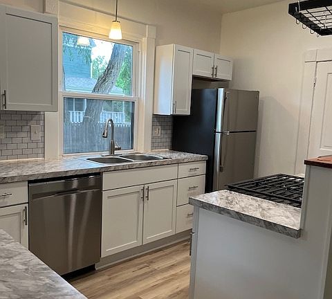 5th image of 863 Fairmount St SE Unit 1