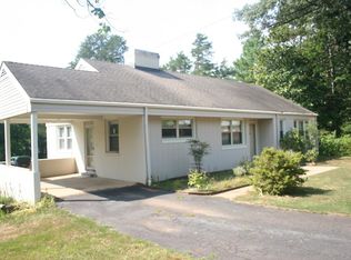 1627 Saint Annes Rd, Charlottesville, VA 22901