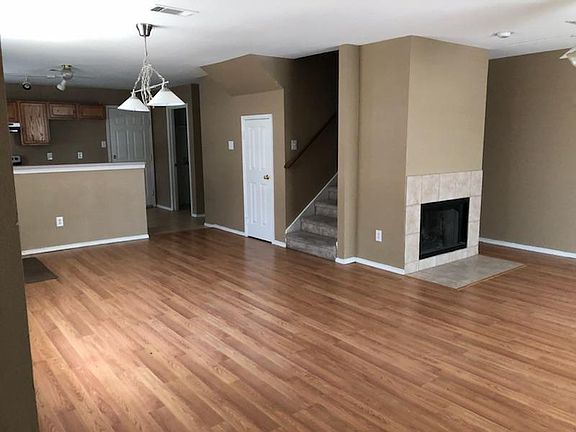 5th image of 3602 Villa Pl