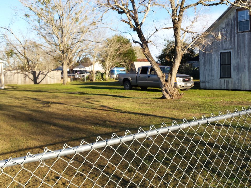 2nd image of 3708 Lark Ln