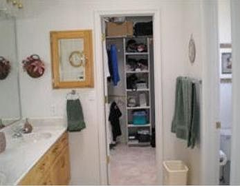 5th image of 8019 Oso Abrazo Dr NE