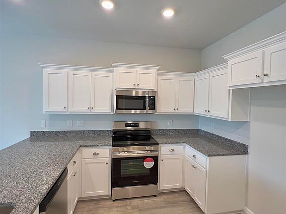 3rd image of 6001 Brylex Ln #13B