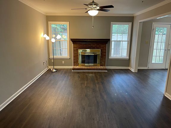 3rd image of 512 Salem Woods Dr SE