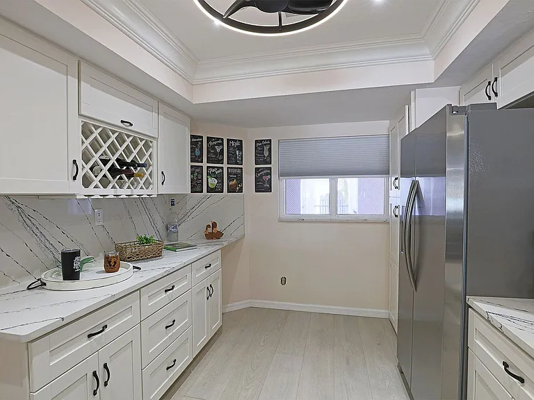11921 Seabreeze Cove Ln — Photo 7
