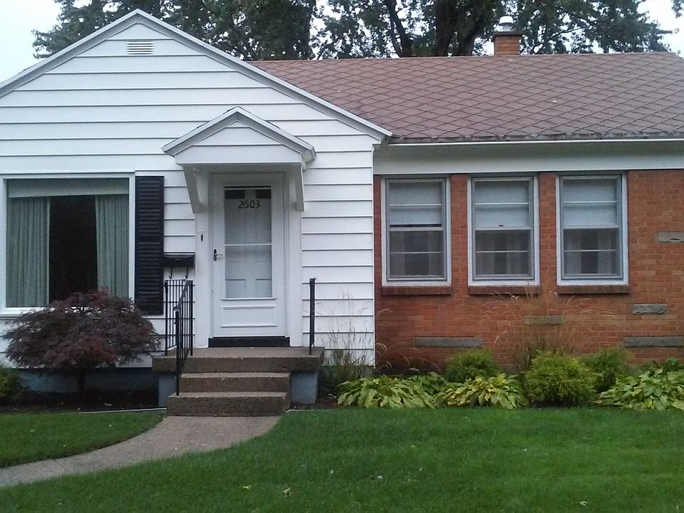 1st image of 2603 Raymond Ave SE