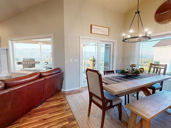 4th image of 1724 Ridgeview Drive