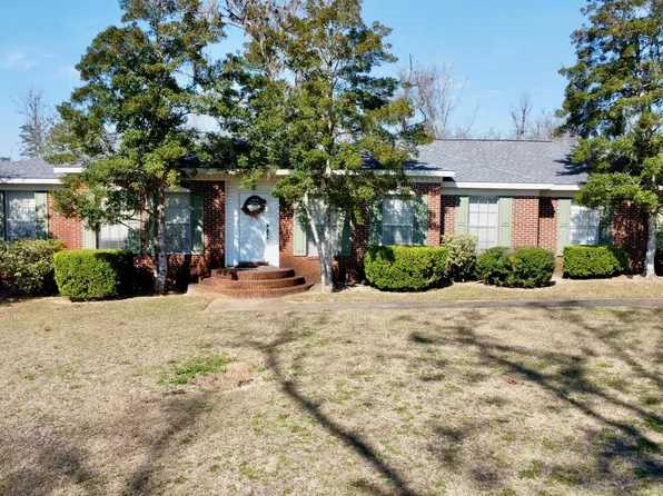 4610 Berkshire Rd, Marianna, FL 32446