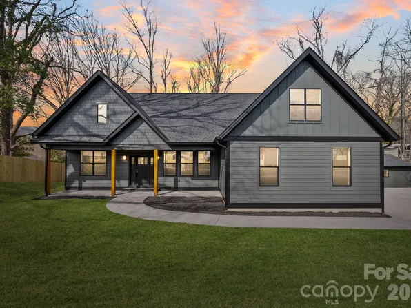 19 E Starnes Cove Rd, Asheville, NC 28806